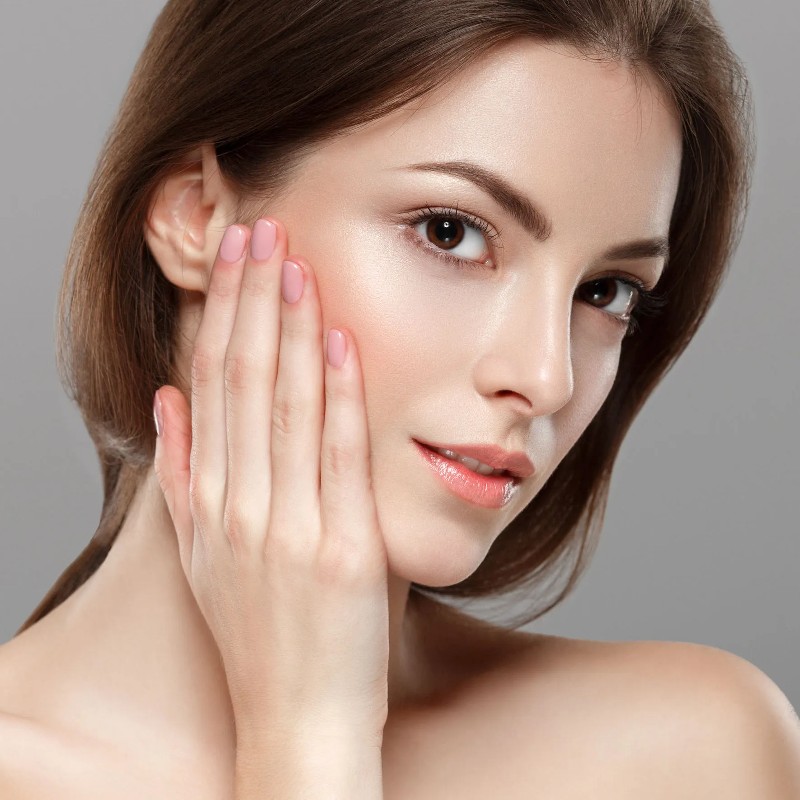Cả L-cystine và glutathione đều có công dụng hỗ trợ làm đẹp da.